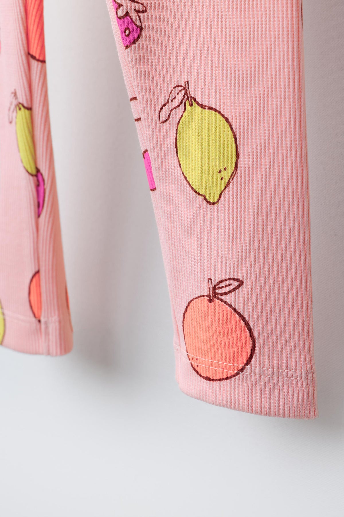 Zara Branded 2 PC Winter Set for Girls